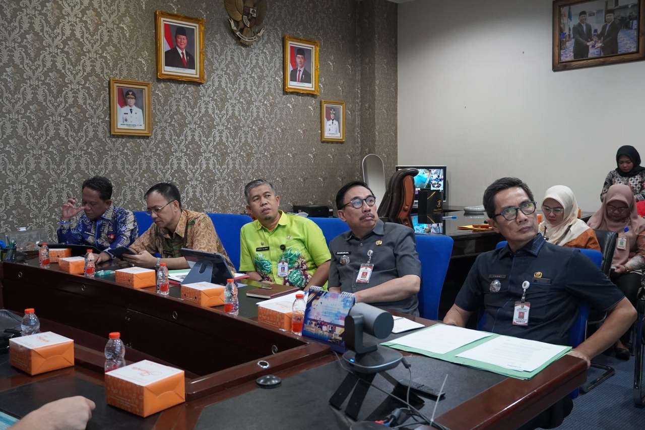 Optimalkan PAD, Pemprov Lampung Bakal Tertibkan Retribusi Tiang dan Kabel Internet