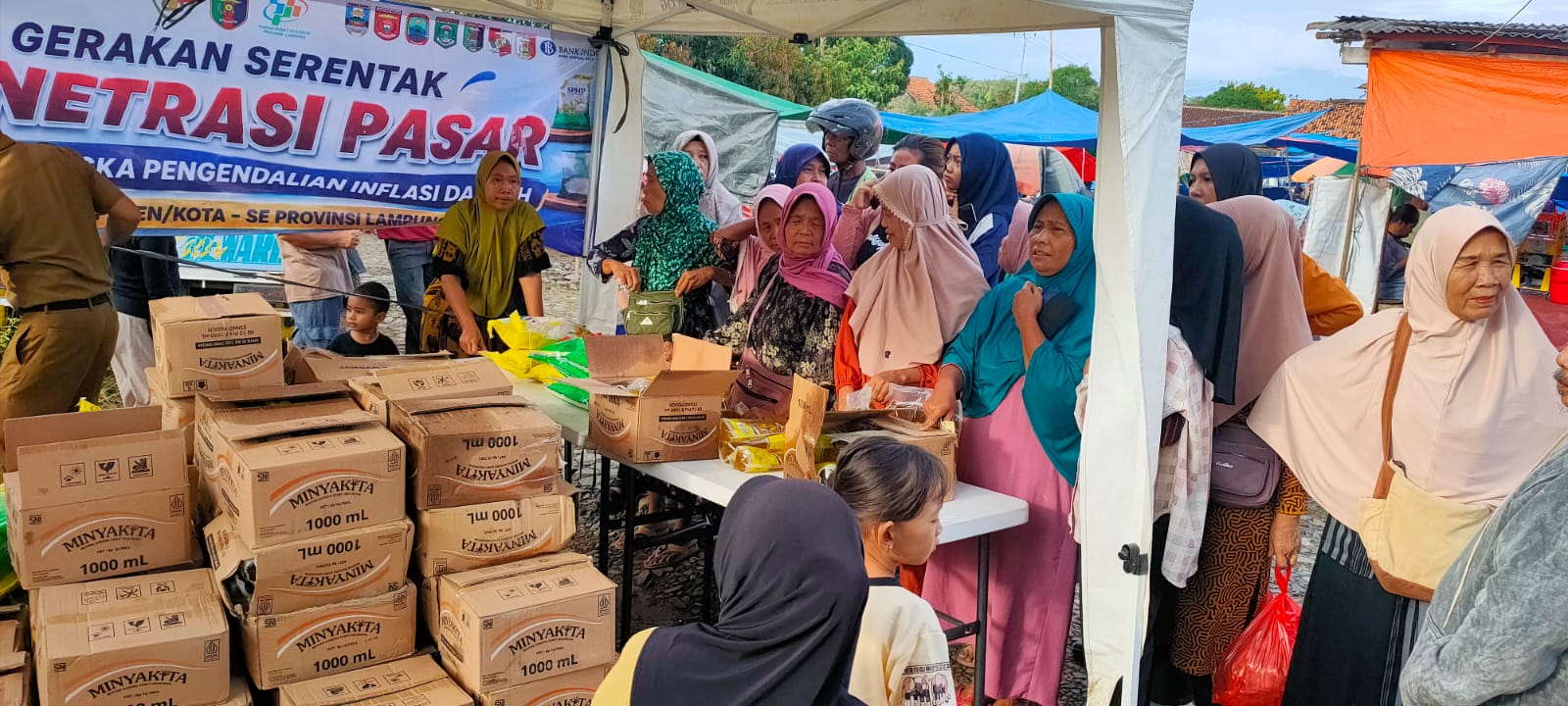 Kendalikan Inflasi, Pemkab Way Kanan Gelar Gerakan Penetrasi Pasar di Umpu Semenguk
