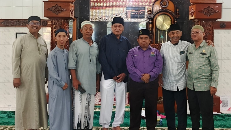 BAZNAS Kota Palembang Salurkan Santunan untuk 33 Anak Yatim Piatu di Masjid Al Ikhlas