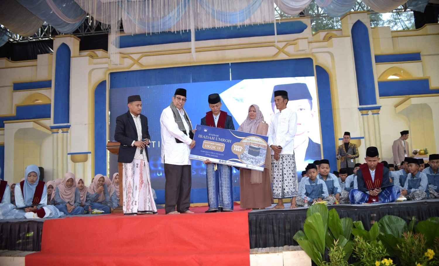PPTQ Assahil Gelar Haflah Akbar Khataman Al-Qur'an dan Kitab Kuning ke-18