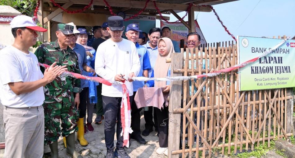 Bupati Egi Resmikan Bank Sampah Lapah Khagom Jejama, Dorong Gerakan Lingkungan Berbasis Masyarakat di Lampung Selatan
