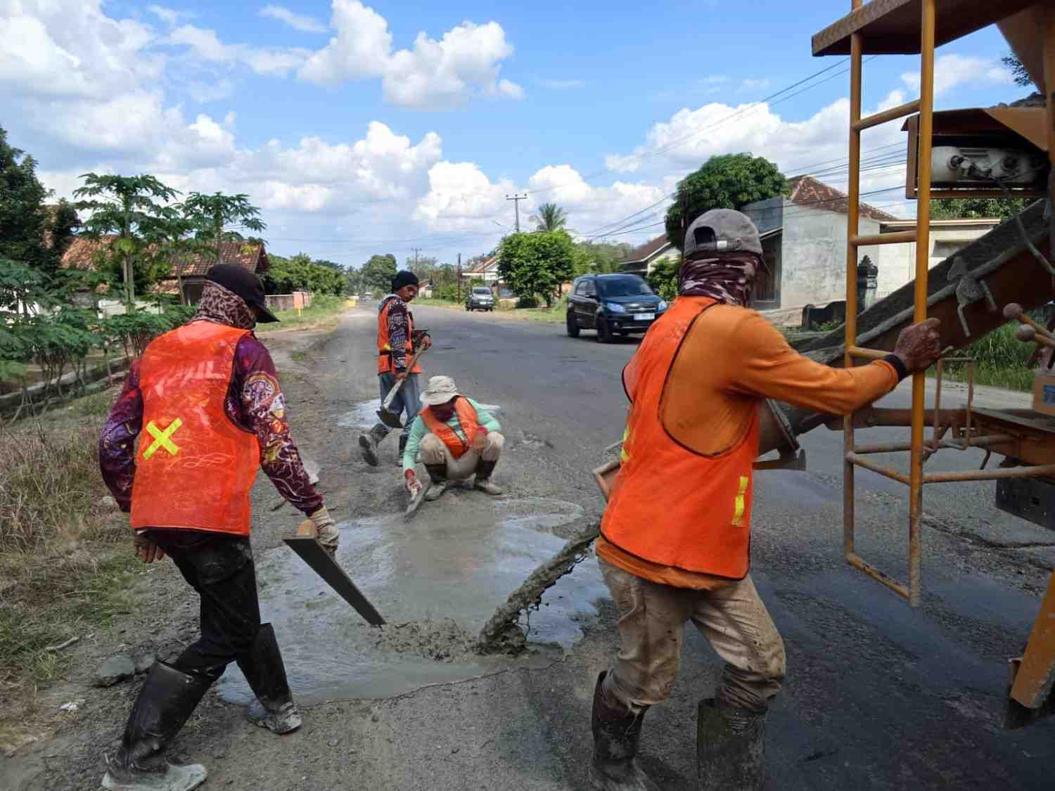 PUPR Tubaba Mulai Perbaiki Jalan Rusak, Prioritaskan Dua Ruas Protokol