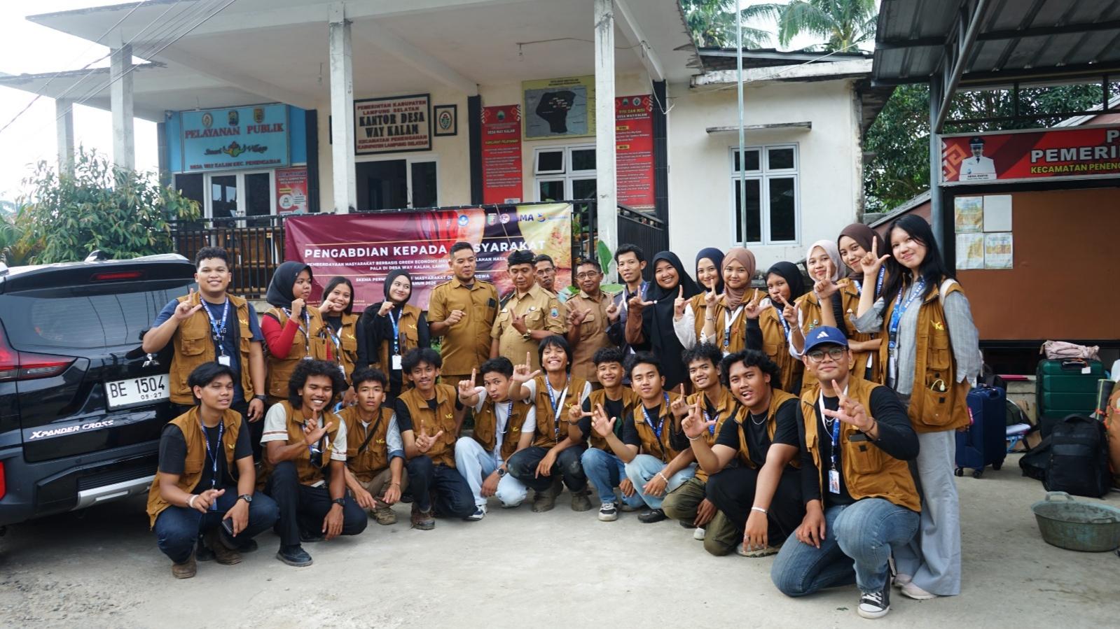 Dorong Hilirisasi Potensi Agroforestri, ITERA Wujudkan Ekonomi Hijau Lewat Olahan Minyak Atsiri di Lampung Selatan