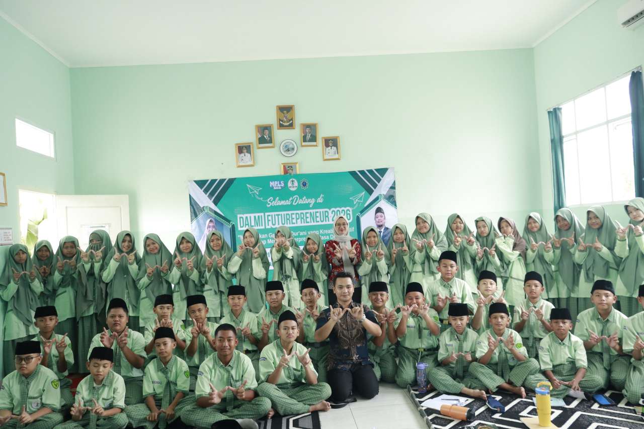 Cegah Cyberbullying Sejak Dini, Dinas Kominfo Way Kanan Bedah Bahaya Jejak Digital di MPLS