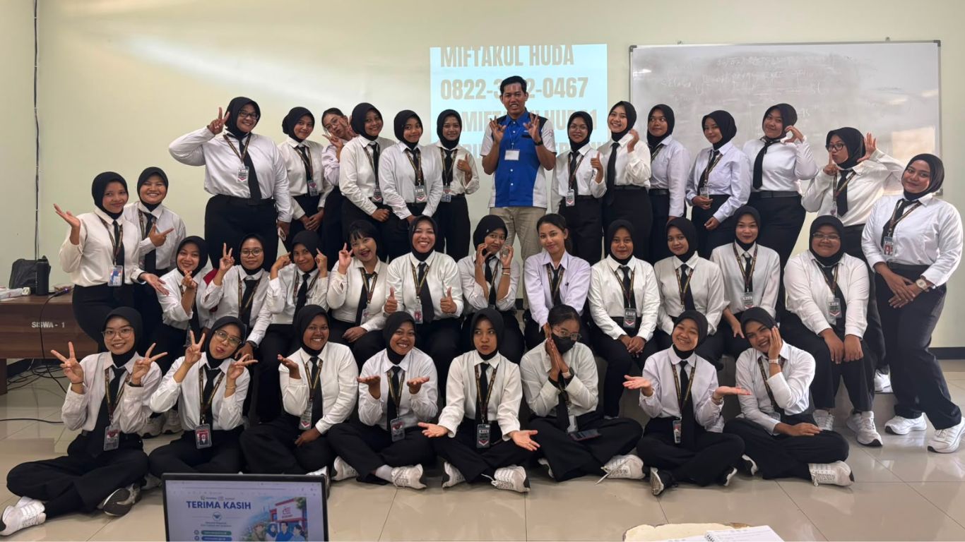 Terjunkan 250 Fasilitator, Ketum Relawan TIK Hani Purnawanti Fokuskan SDM Koperasi Digital