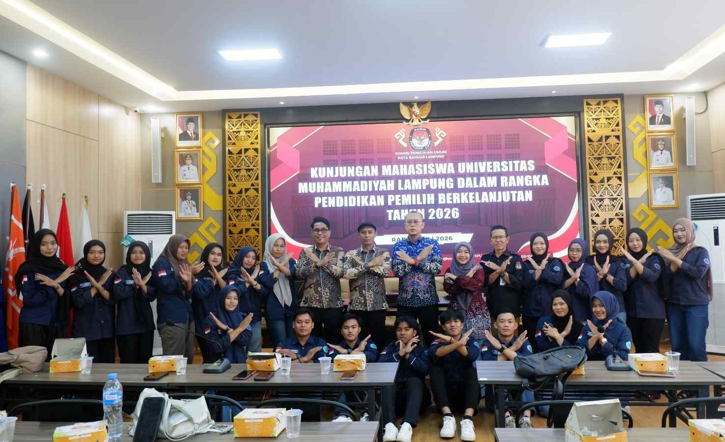 HMPS Ilmu Pemerintahan UM Lampung Dalami Kepemiluan, Kunjungi KPU Kota Bandar Lampung
