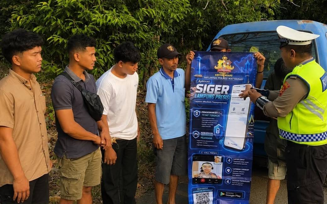 Satlantas Polres Way Kanan Gencarkan Sosialisasi Aplikasi Siger Lampung Presisi kepada Masyarakat