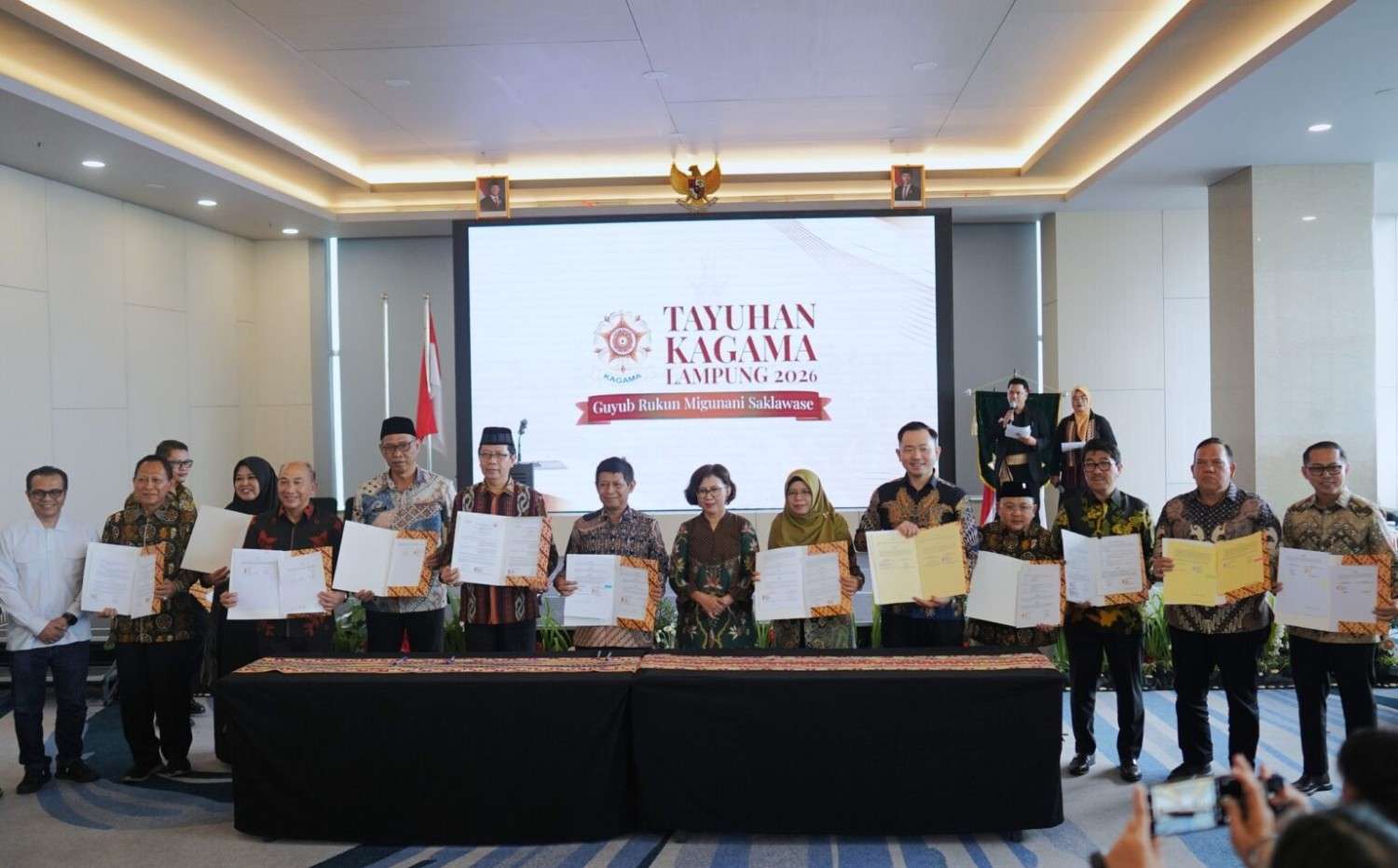 UIN Raden Intan Lampung dan UGM Teken MoU, Perkuat Kolaborasi Tridarma Perguruan Tinggi