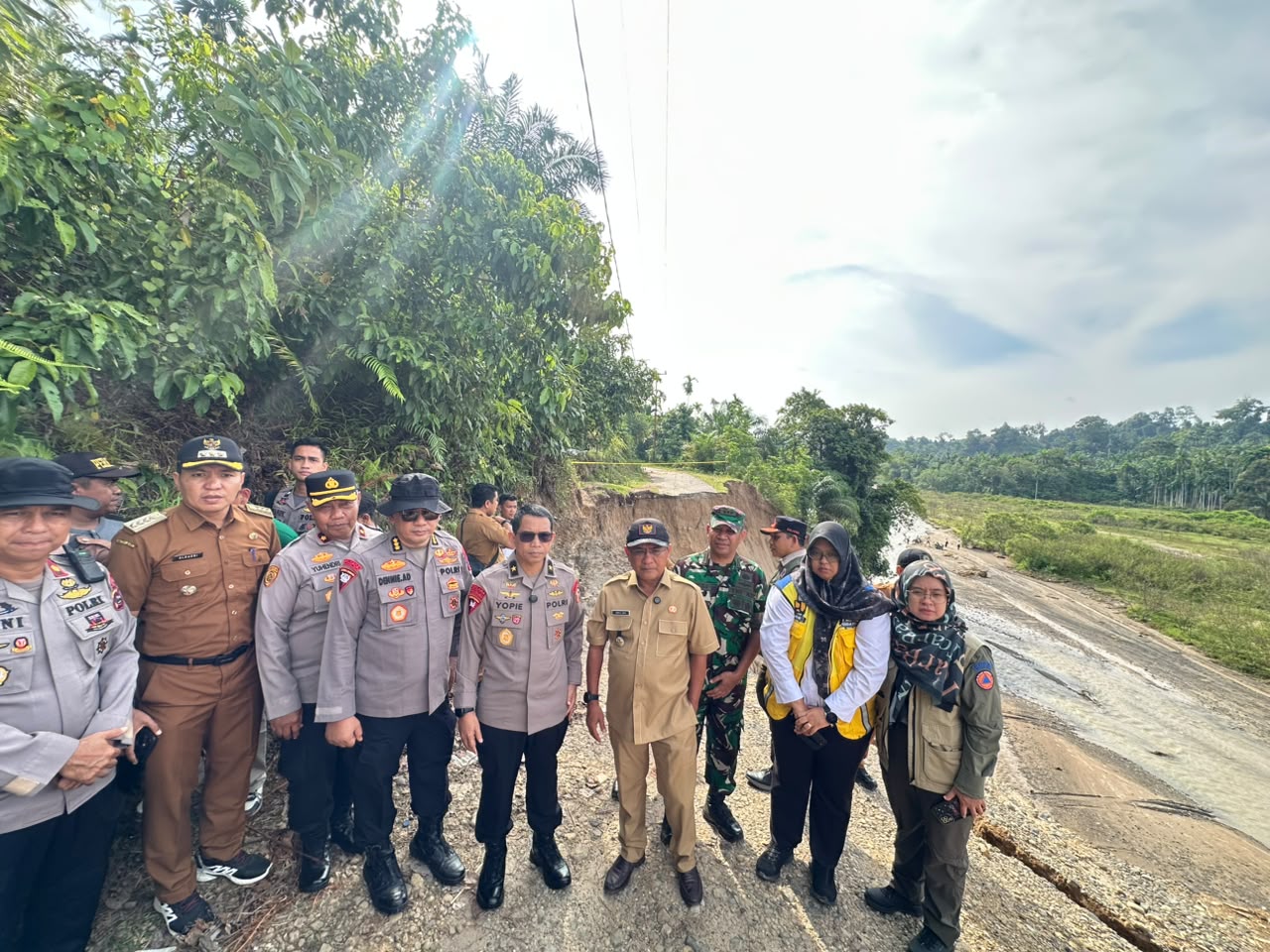 Buntut Banjir Padang Pariaman, Satgas PRR Minta Percepatan Perbaikan Ruas Batu Basa dan Sungai Batang Tiku