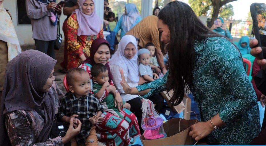 Zita Anjani Kunjungi Anak Berisiko Stunting di Sidomulyo, Tekankan Pentingnya Gizi dan Pola Asuh