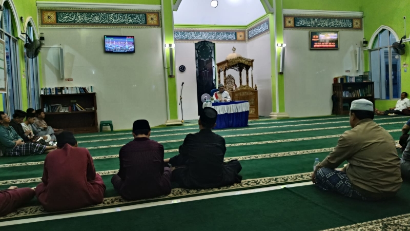 Dari Masjid Al Iman, Ustadz Doni: Jangan Bercerai Berai karena Perbedaan