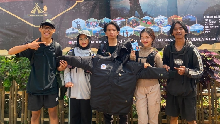 Jaket Mountherm Karya Mahasiswa Unila Gabungkan Pemanas Tubuh dan Pelacakan Pendaki