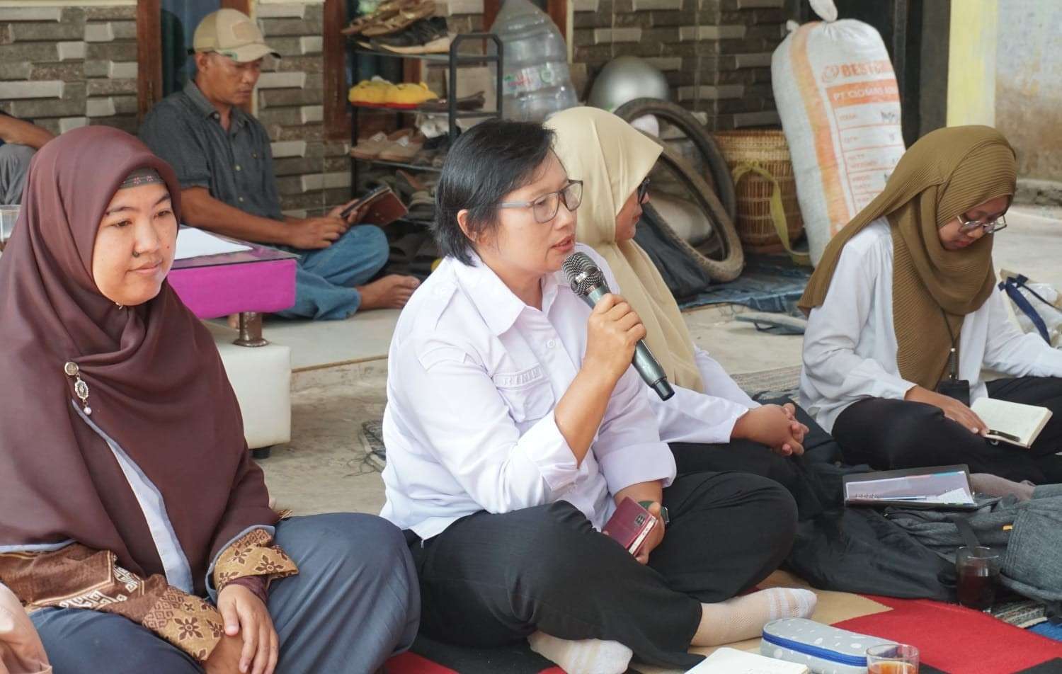 Pelatihan POC Dorong Gapoktanhut Maju Lestari Manfaatkan Limbah Agroforestri
