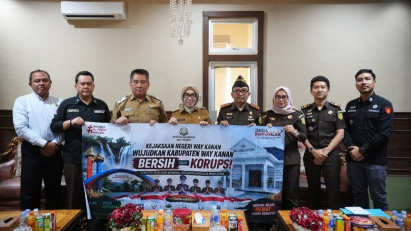 Bupati Way Kanan dan Kejari Perkuat Komitmen Pencegahan Korupsi